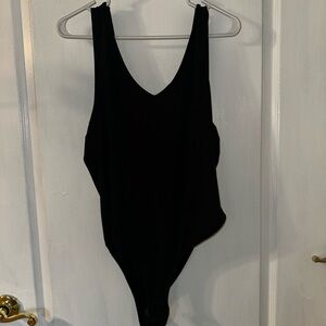 BLACK BODYSUIT